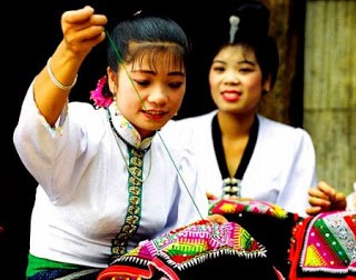Le foulard Pieu, apanage des femmes Thais - ảnh 3